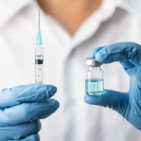 Вакцинація проти ВПЛ: що це, як вакцина захищає від раку шийки матки та в якому віці її робити